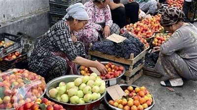 يقول بائع الخضار في مدينة حلب السورية